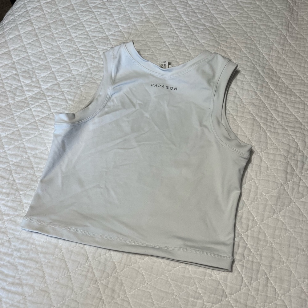 paragon fitwear white tank top size small